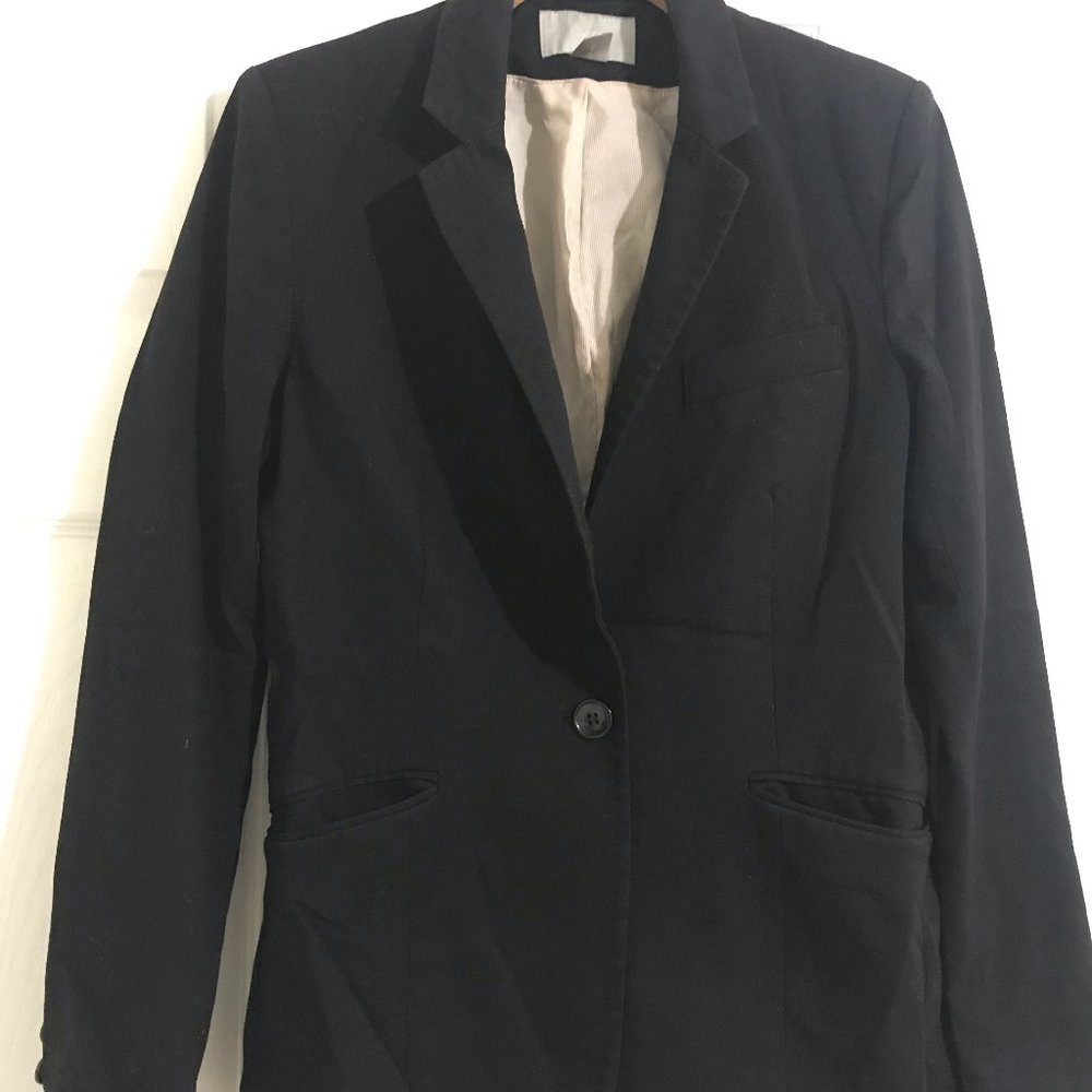 h&m black blazer with pockets